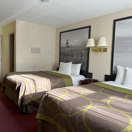 Super 8 By Wyndham Lethbridge Hotel Buitenkant foto