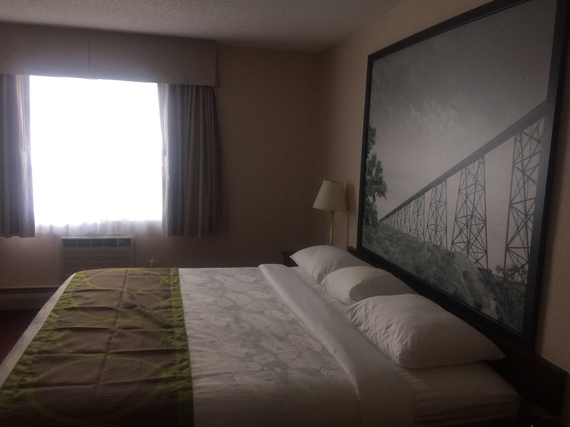Super 8 By Wyndham Lethbridge Hotel Buitenkant foto