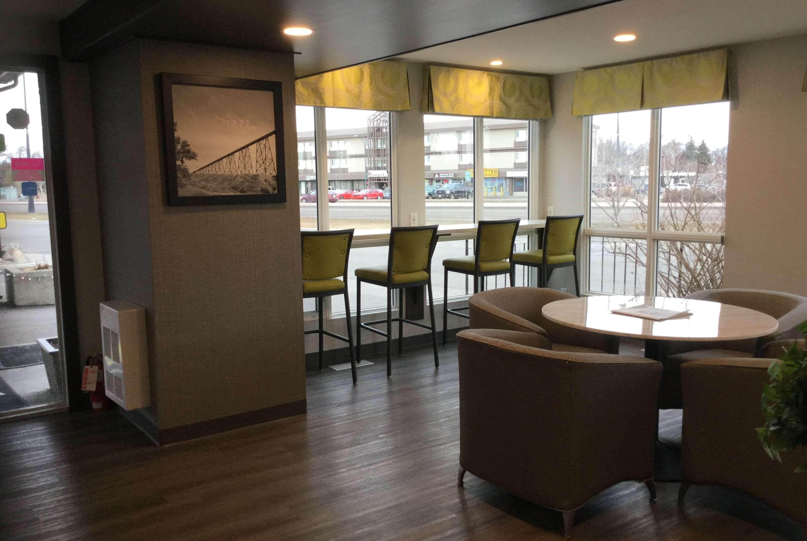 Super 8 By Wyndham Lethbridge Hotel Buitenkant foto
